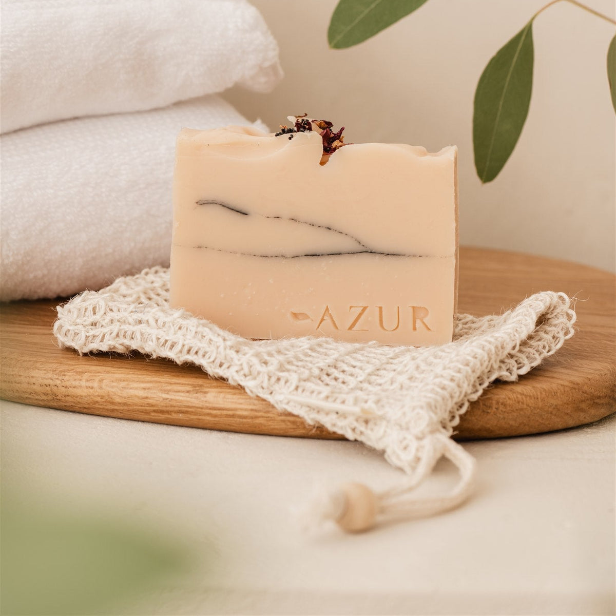 Azur Natural Soap Pouch — detail and use