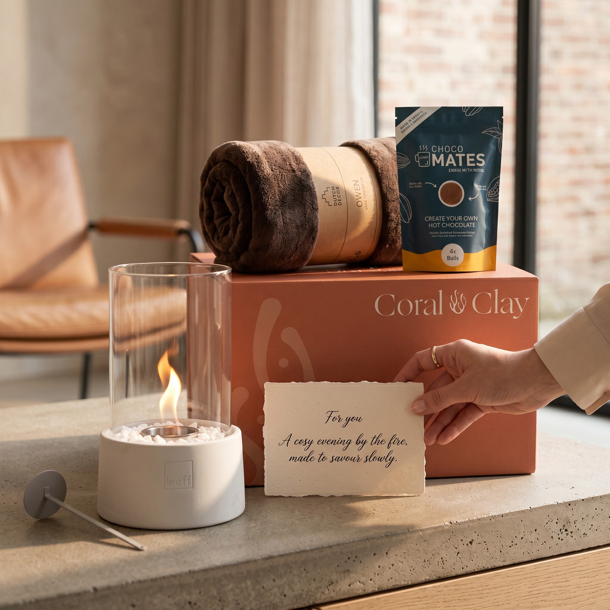 Grand Fireplace Gift Box — Table Fire & Cosy Blanket