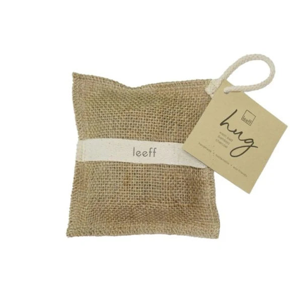 LEEFF Wash Pad with Bamboo Charcoal Soap Bar (Hug)