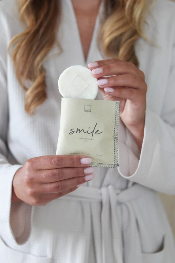 LEEFF Shaving Soap Bar – Mint (Smile)