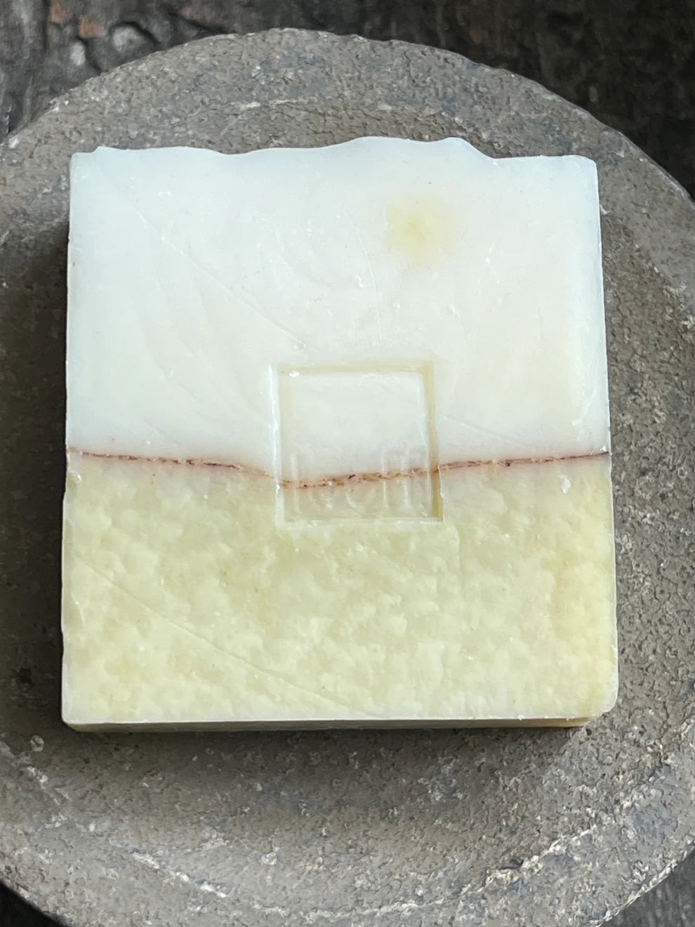 LEEFF Soap Bar – Tea Tree (Box of Warmth)